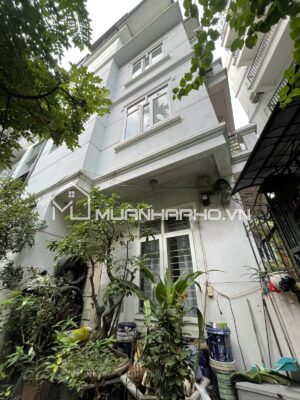 NHÀ PHỐ CẦU GIẤY – CĂN GÓC – MẶT TIỀN RỘNG – GẦN PHỐ – KHUNG CỘT CHẮC CHẮN ĐỂ Ở