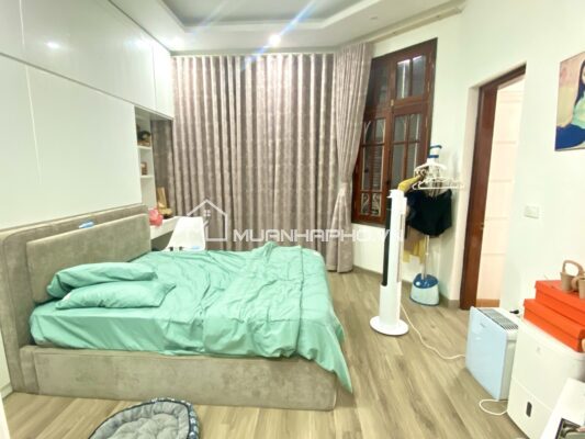 NHÀ TRONG NGÕ ÂU CƠ – CÓ SÂN VƯỜN – Ô TÔ – GẦN PHỐ – THIẾT KẾ HIỆN ĐẠI