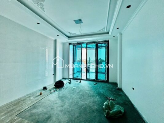 BÁN NHÀ PHÂN LÔ – GARA Ô TÔ VÀO NHÀ – THANH MÁY NHẬP KHẨU – NỘI THẤT CƠ BẢN.