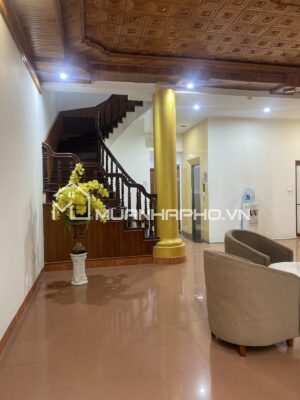 MẶT NGÕ HIẾM NHÀ BÁN – 5 TẦNG THANG MÁY – CÁCH MẶT HỒ CHỈ VÀI BƯỚC CHÂN