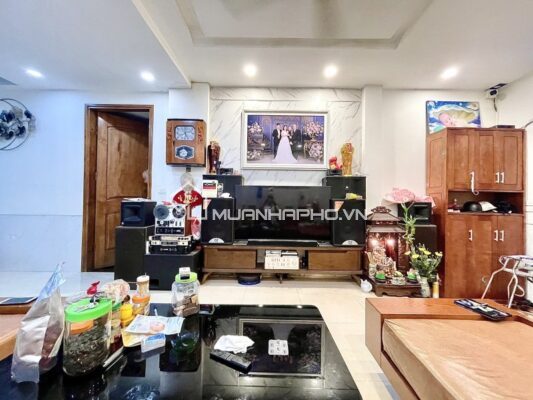 TRUNG TÂM QUẬN – NHÀ DÂN XÂY – GẦN PHỐ – KHU NHIỀU CCMN – Ở HOẶC CHO THUÊ ĐỀU ĐẸP