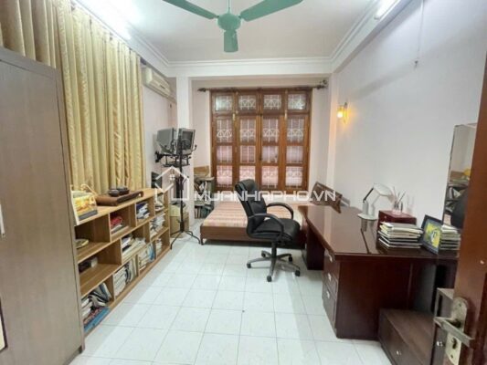 NHÀ PHỐ NGUYỄN CHÍ THANH – LÔ GÓC – NGÕ NÔNG THOÁNG – NHÀ ĐẸP Ở LUÔN