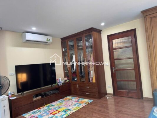 NHÀ LÔ GÓC – GARA Ô TÔ – NHÀ ĐỂ Ở – FULL NỘI THẤT