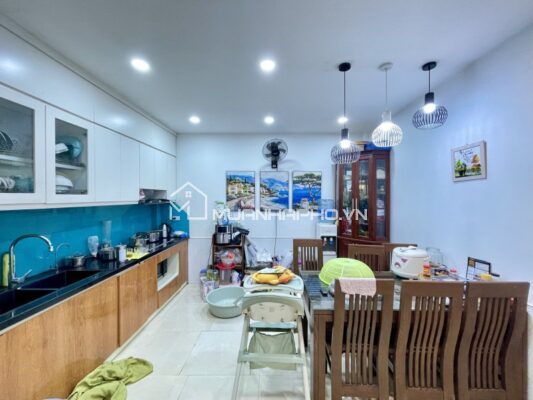 TRUNG TÂM QUẬN – NHÀ DÂN XÂY – GẦN PHỐ – KHU NHIỀU CCMN – Ở HOẶC CHO THUÊ ĐỀU ĐẸP