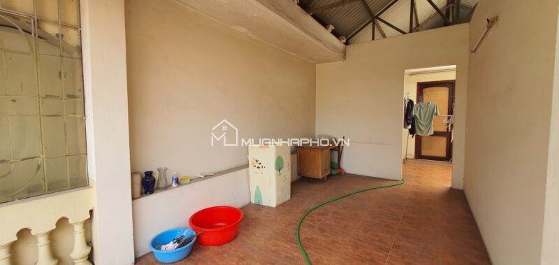 TOÀ VĂN PHÒNG  – SẴN Ô CHỜ THANG MÁY – KHU PHÂN LÔ Ô TÔ TOÀN CÁN BỘ VIP