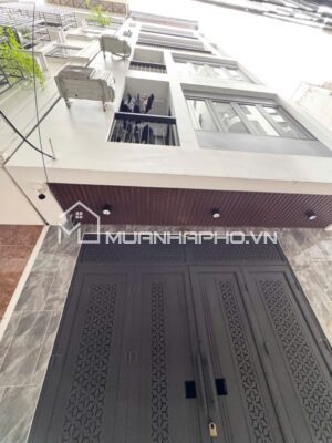 DÒNG TIỀN VÕNG THỊ – LÔ GÓC – CÁCH MẶT HỒ TÂY VÀI TRĂM MÉT – THANG MÁY XỊN