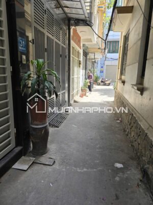 NHÀ DÂN XÂY – CÁCH 10M RA ÔTÔ – NGÕ THÔNG