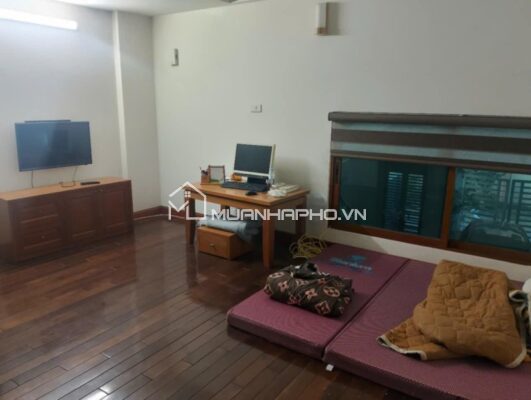 Ô TÔ TRÁNH – THOÁNG TRƯỚC SAU – KINH DOANH – Ô CHỜ THANG MÁY
