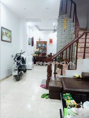 GẦN MẶT PHỐ HOÀNG QUỐC VIỆT – PHÂN LÔ Ô TÔ TRÁNH – NGÕ THÔNG THOÁNG