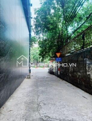 GẦN MẶT PHỐ HOÀNG QUỐC VIỆT – PHÂN LÔ Ô TÔ TRÁNH – NGÕ THÔNG THOÁNG