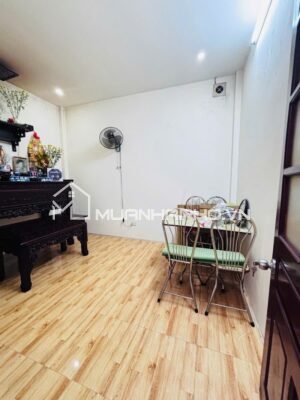 GẦN HỒ – GẦN PHỐ – TẶNG FULL NỘI THẤT – YÊN TĨNH – NGÕ NÔNG