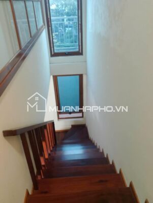 Ô TÔ TRÁNH – THOÁNG TRƯỚC SAU – KINH DOANH – Ô CHỜ THANG MÁY