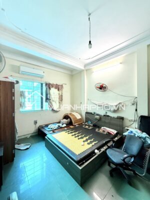 MẶT PHỐ KINH DOANH – HAI THOÁNG TRƯỚC SAU – NỞ HẬU