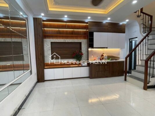 MẶT NGÕ THÔNG RA HỒ TÂY – KINH DOANH – GẦN PHỐ