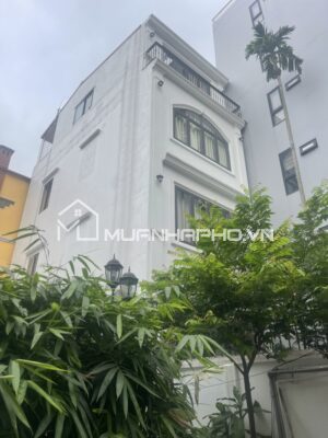 NHÀ 4 TẦNG – THIẾT KẾ HIỆN ĐẠI – GẦN PHỐ – TRƯỚC NHÀ THOÁNG SÁNG