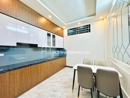 TRUNG TÂM CẦU GIẤY – 2 MẶT THOÁNG –  NHÀ ĐẸP Ở NGAY