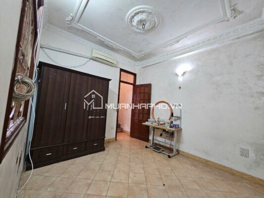 30M Ô TÔ TRÁNH – MẶT TIỀN ĐẸP – THOÁNG – HÀNG XÓM ROYAL CITY