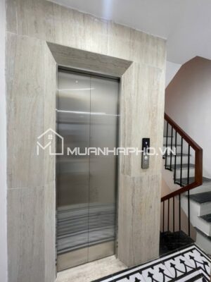 20M RA PHỐ – MẶT TIỀN RỘNG – THANG MÁY NHẬP KHẨU – GẦN NGÃ TƯ SỞ