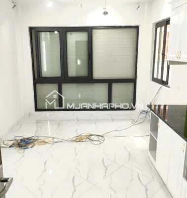 Ô TÔ ĐỖ CỬA – 6 TẦNG LÔ GÓC – RIÊNG TƯỜNG RIÊNG MÓNG
