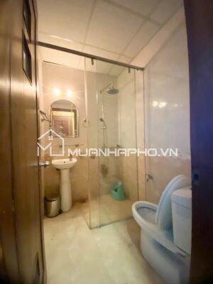Ô TÔ ĐỖ CỬA- NGÕ THÔNG-  HAI THOÁNG – GẦN BÃI ĐỂ XE