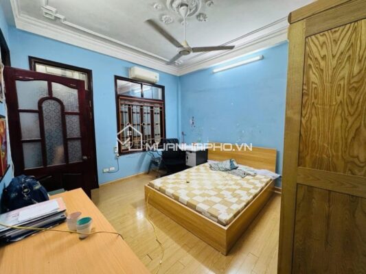 NHÀ 4 TẦNG PHỐ KIM MÃ – NGÕ NÔNG – YÊN TĨNH, AN NINH TỐT