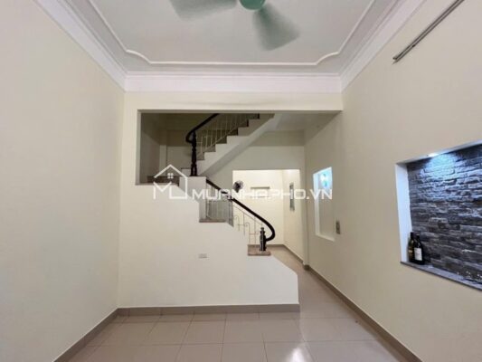 NHÀ 3 TẦNG XUÂN LA – KHUNG CỘT CHẮC CHẮN – 2 THOÁNG