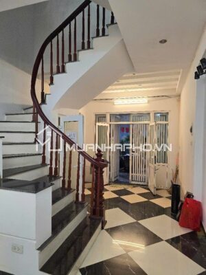 NHÀ ĐẸP NGỌC HÀ – NGÕ RA LĂNG BÁC – NHÀ CHẮC CHẮN – CÓ Ô CHỜ THANG MÁY