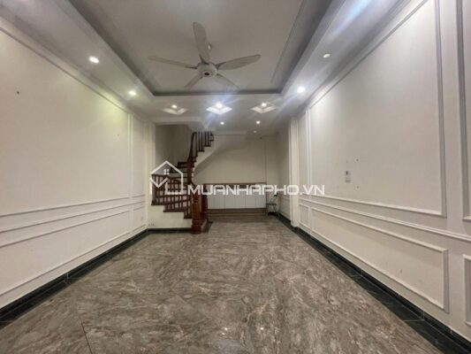 NHÀ 7 TẦNG PHỐ VÕ CHÍ CÔNG – GẦN Ô TÔ – CÁCH PHỐ 30M
