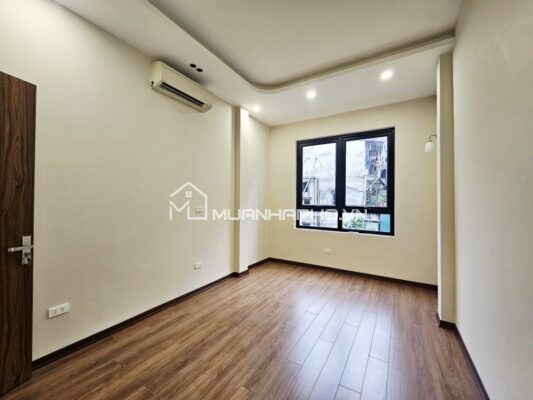 NHÀ 4 TẦNG ĐƯỜNG LÁNG – LÔ GÓC – MẶT TIỀN RỘNG