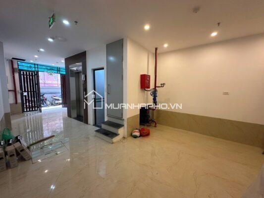 CCMN 7 TẦNG THANG MÁY – THÔNG RA PHỐ NHẬT CHIÊU – GẦN HỒ TÂY