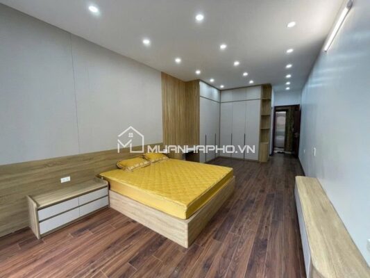 PHÂN LÔ PHÙNG CHÍ KIÊN – 6 TẦNG THANG MÁY – Ô TÔ VÀO NHÀ